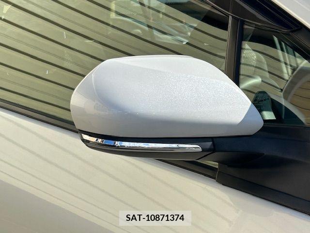 Toyota PRIUS 2018-04 282063-10