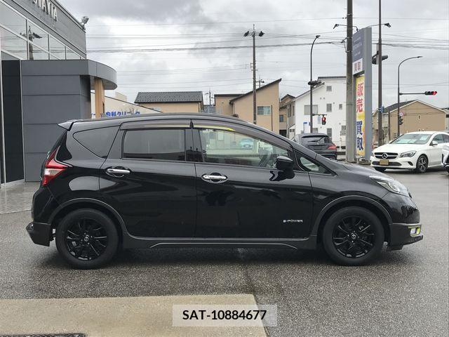 Nissan NOTE 2018-02 232757-5