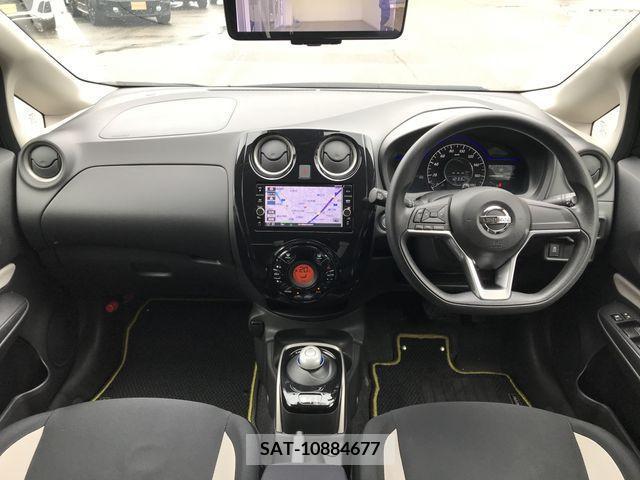 Nissan NOTE 2018-02 232757-1