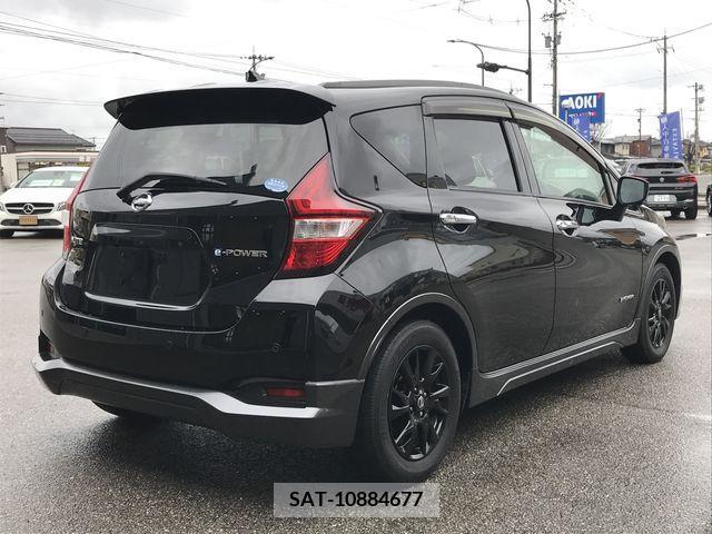 Nissan NOTE 2018-02 232757-2