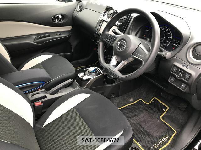 Nissan NOTE 2018-02 232757-9
