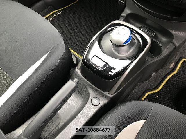 Nissan NOTE 2018-02 232757-22