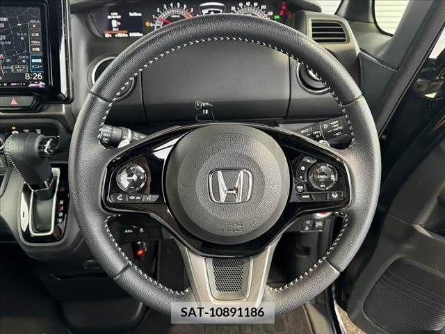 Honda N BOX 2022-11 354846-6