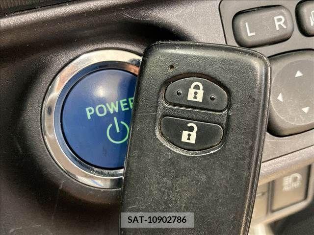 Toyota AQUA 2018-02 227763-10