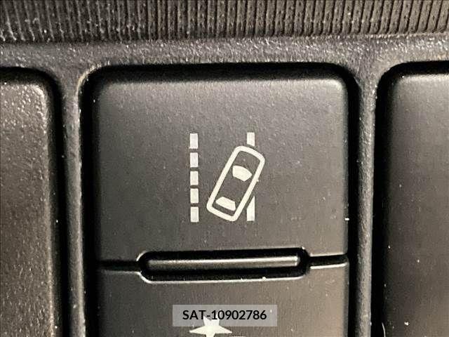 Toyota AQUA 2018-02 227763-6
