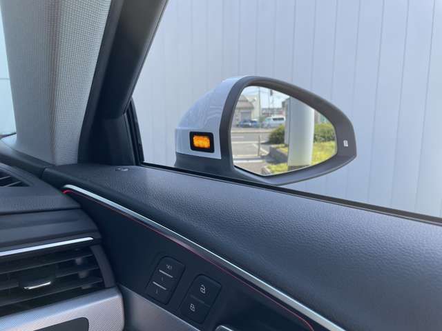 Audi A4 2019-01 18912-15