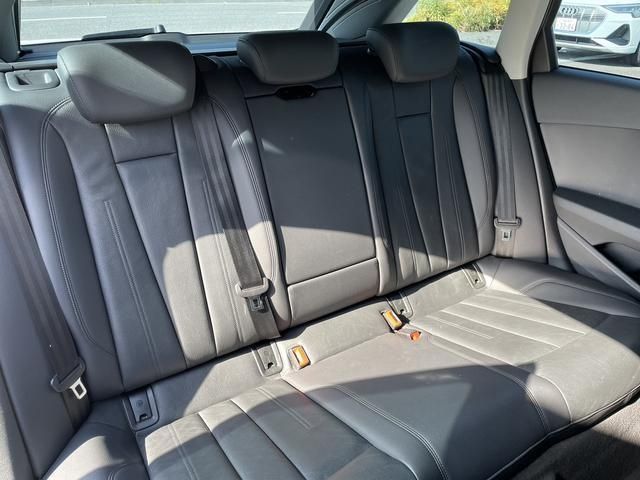 Audi A4 2019-01 18912-17