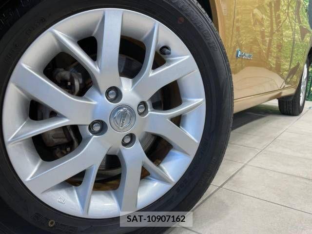 Nissan NOTE 2016-11 392969-11