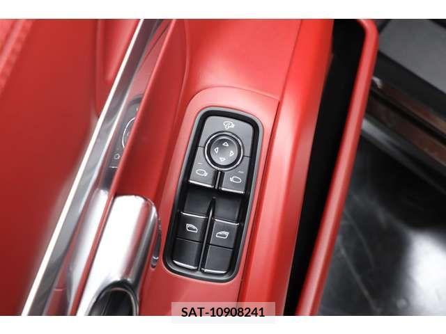 Porsche BOXSTER 2013-01 378107-11