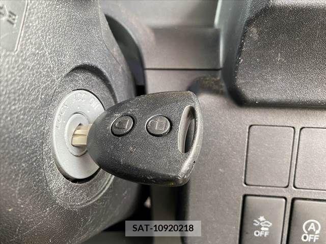 Daihatsu WAKE 2017-04 252096-6