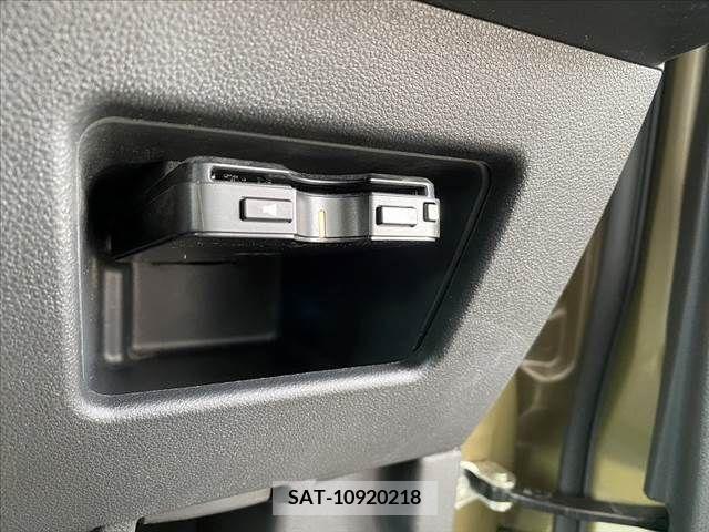 Daihatsu WAKE 2017-04 252096-5