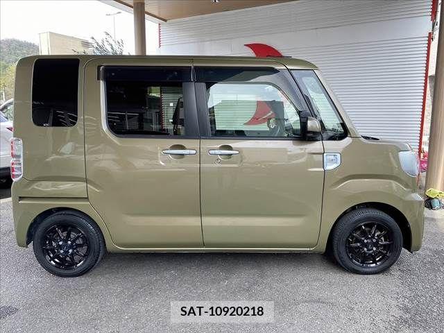 Daihatsu WAKE 2017-04 252096-9