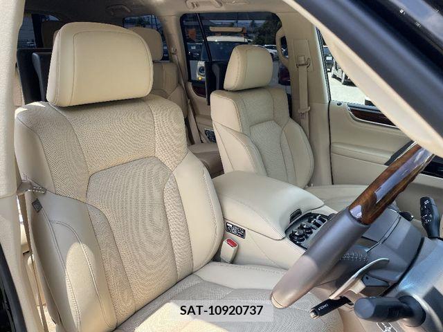 Lexus LX 2016-10 276677-5