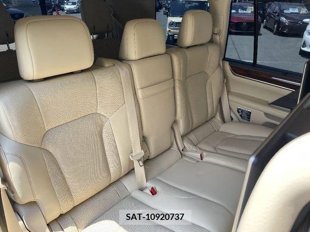 Lexus LX 2016-10 276677-6