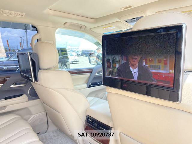 Lexus LX 2016-10 276677-9