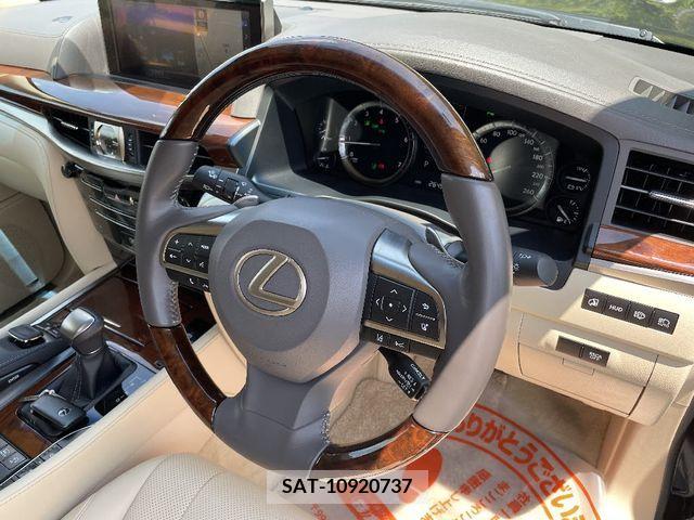 Lexus LX 2016-10 276677-12