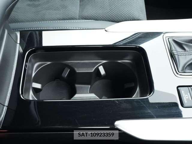 Mitsubishi ECLIPSE CROSS 2023-06 359520-13