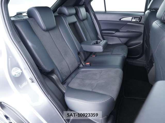 Mitsubishi ECLIPSE CROSS 2023-06 359520-6