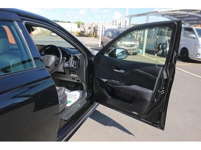 Toyota CROWN SEDAN 2019-06 8885-9