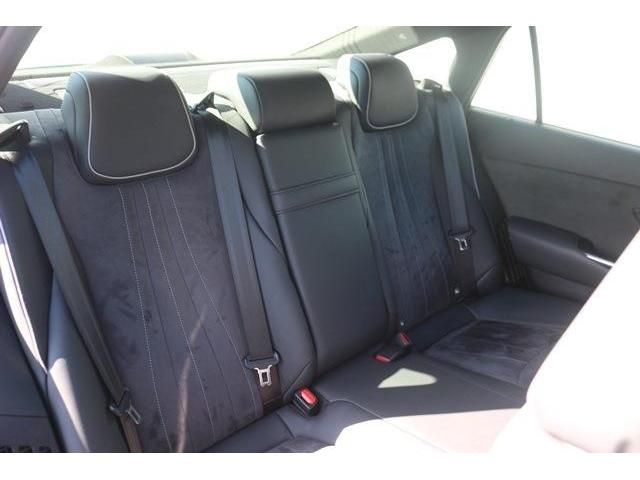 Toyota CROWN SEDAN 2019-06 8885-12
