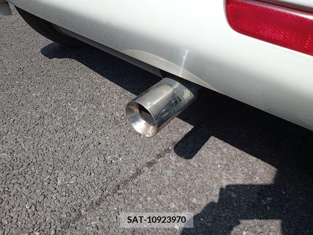 Subaru R2 2005-03 385845-24