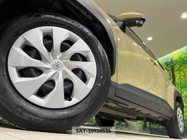 Toyota YARIS CROSS 2023-04 205263-13