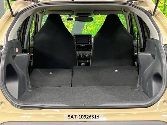Toyota YARIS CROSS 2023-04 205263-10