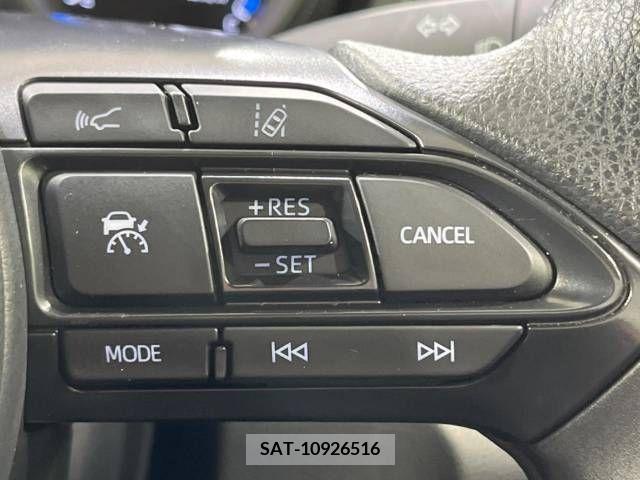 Toyota YARIS CROSS 2023-04 205263-6