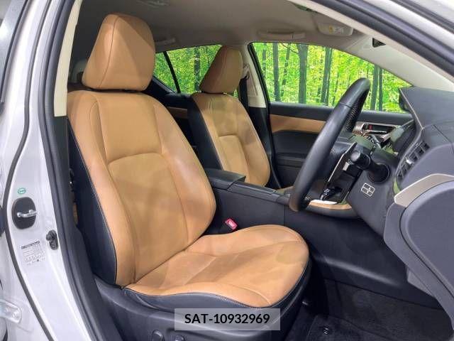 Lexus CT 2014-04 275188-8