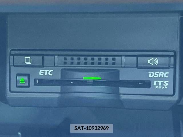 Lexus CT 2014-04 275188-5