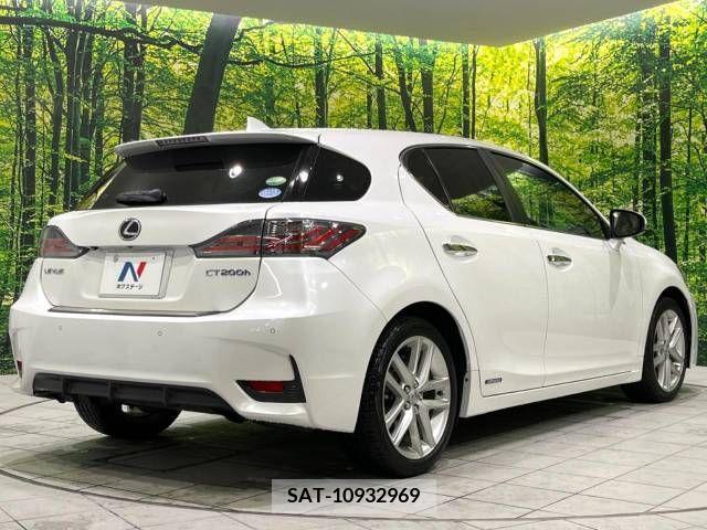 Lexus CT 2014-04 275188-17