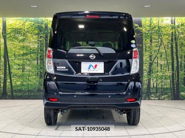 Nissan DAYZ 2018-08 390391-15