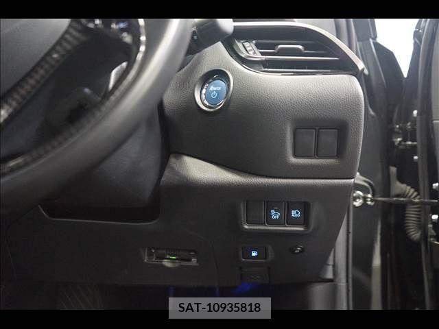 Toyota C-HR 2018-03 389968-13