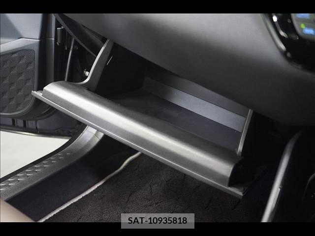 Toyota C-HR 2018-03 389968-12