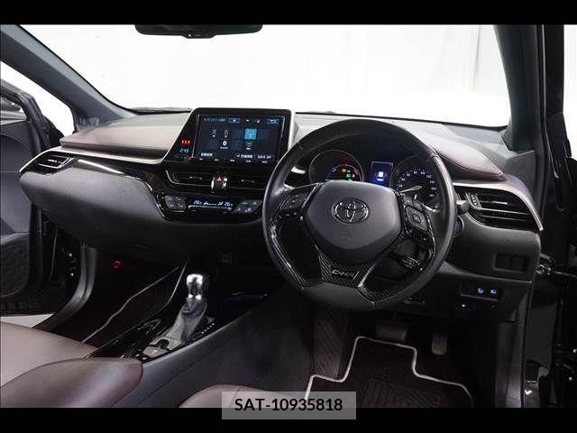 Toyota C-HR 2018-03 389968-1