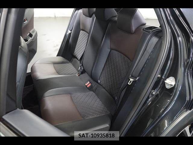 Toyota C-HR 2018-03 389968-17