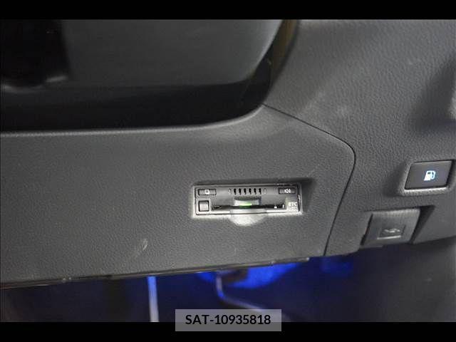 Toyota C-HR 2018-03 389968-6