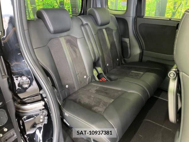 Honda N BOX CUSTOM 2022-02 234458-9