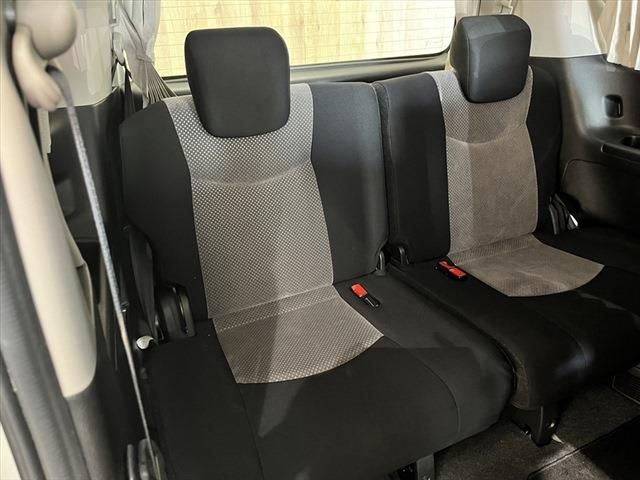 Nissan SERENA 2014-09 9061-21