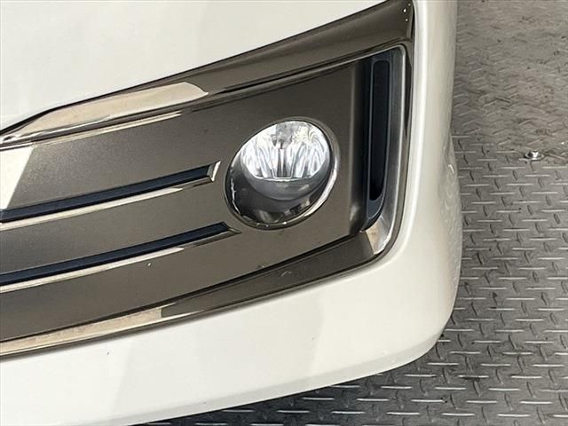 Nissan SERENA 2014-09 9061-10