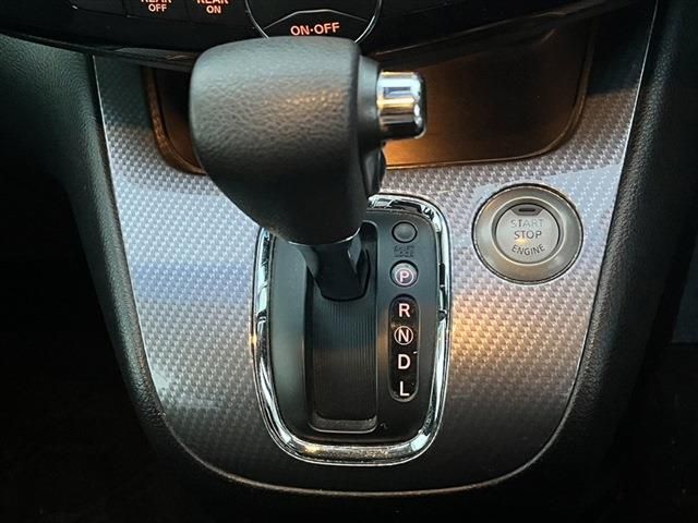 Nissan SERENA 2014-09 9061-26