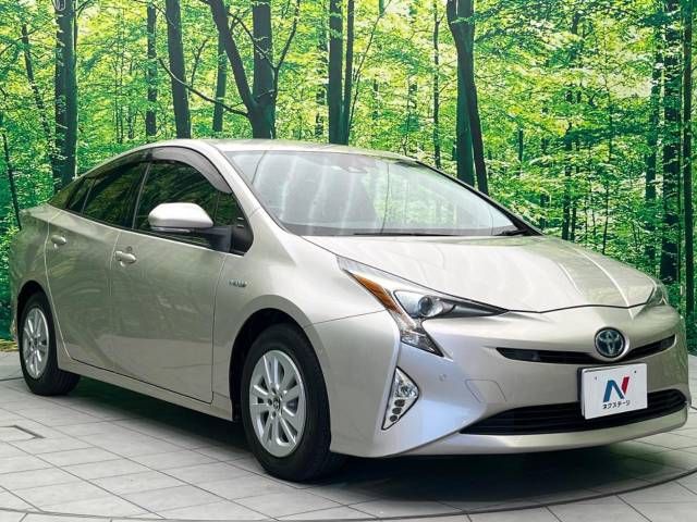Toyota PRIUS 2017-03 186221-15