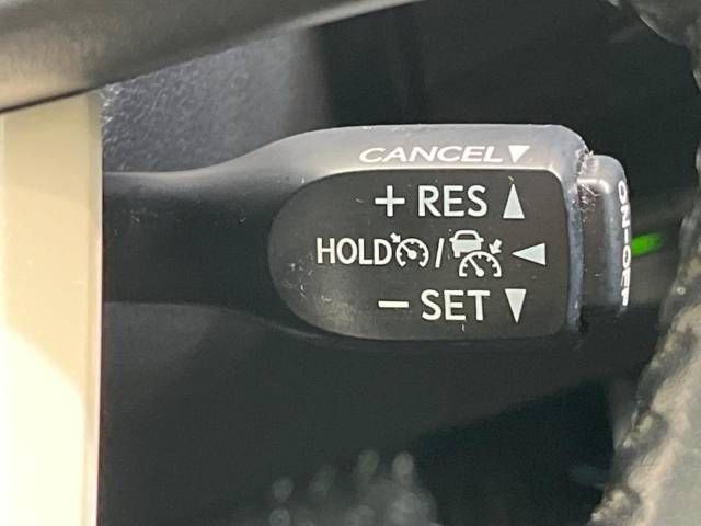 Toyota PRIUS 2017-03 186221-4