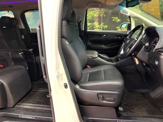 Toyota ALPHARD 2021-05 15554-8