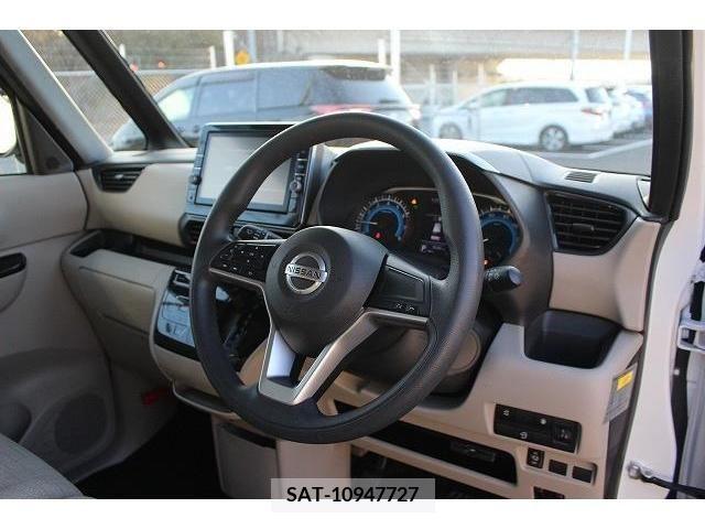 Nissan ROOX 2020-07 388437-13