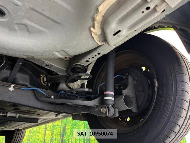 Nissan JUKE 2012-02 349847-19