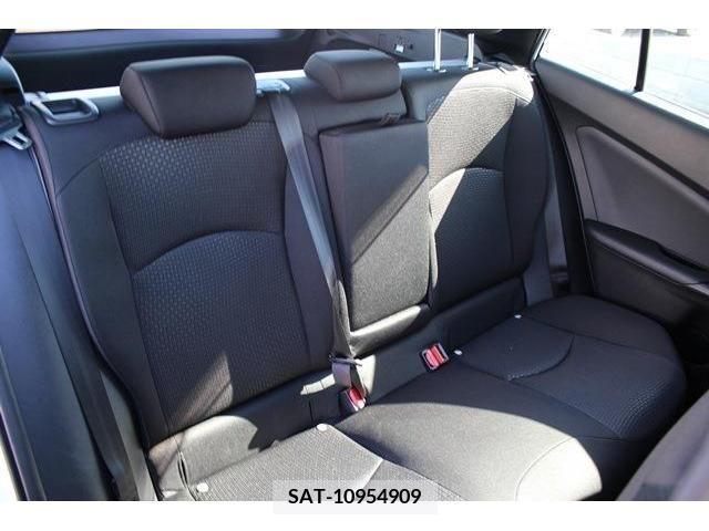 Toyota PRIUS 2019-03 386693-10