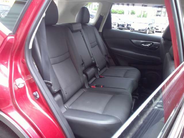 Nissan X-TRAIL 2019-02 7562-10