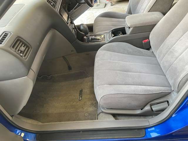 Toyota MARK II 2000-03 6211-18