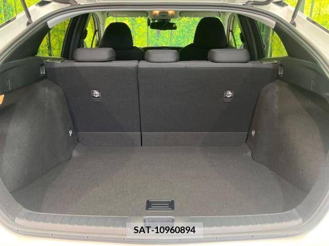 Toyota PRIUS 2017-12 282331-10